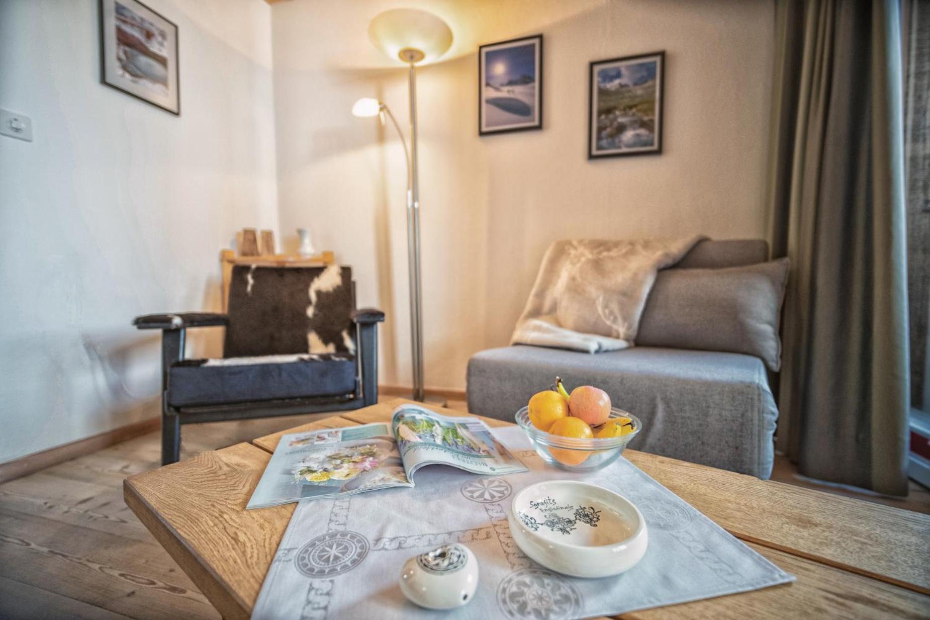 Apartmán Chasa Gisep Scuol Exteriér fotografie