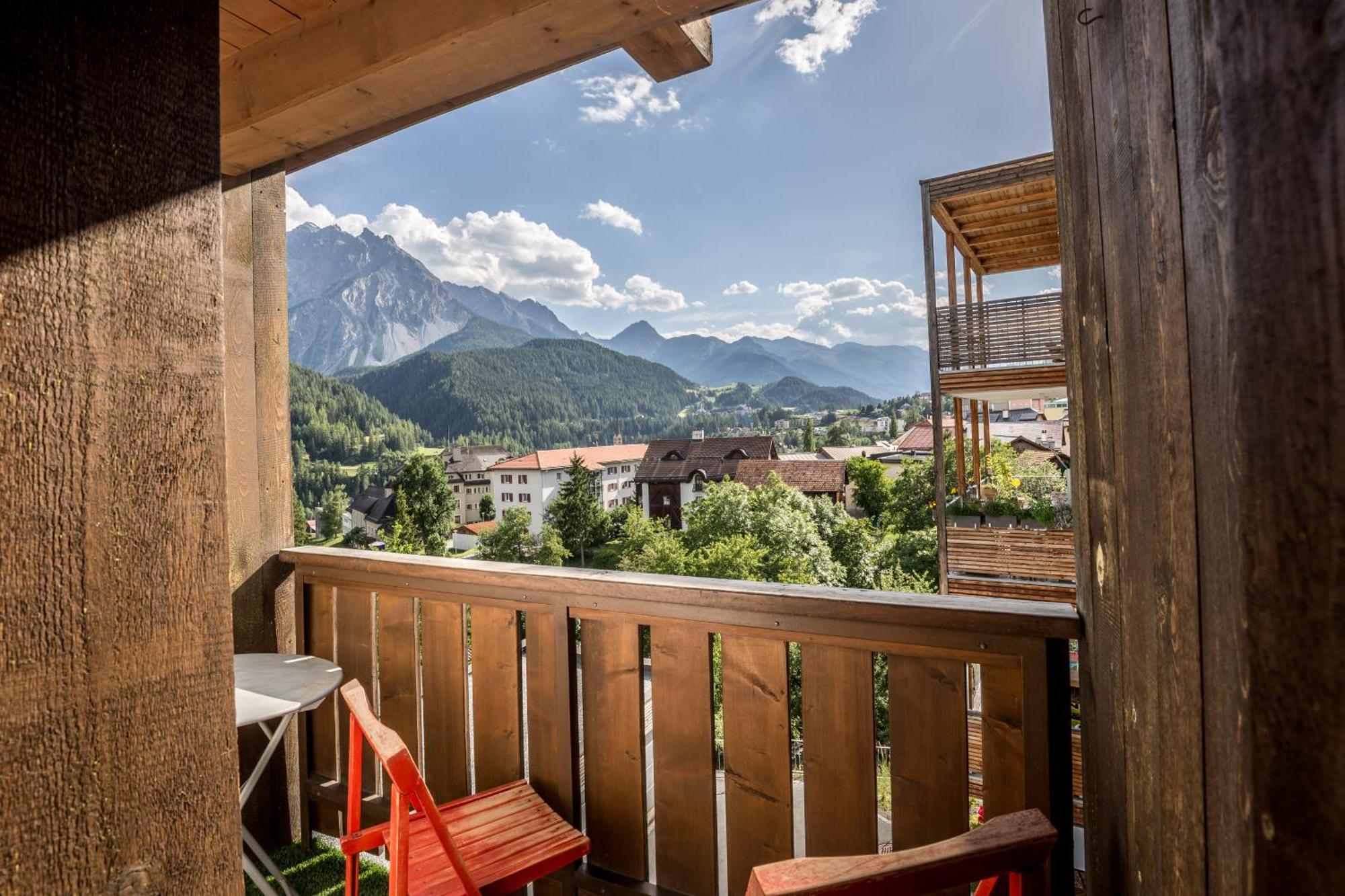 Apartmán Chasa Gisep Scuol Exteriér fotografie