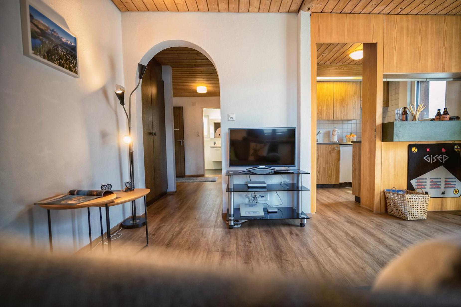 Apartmán Chasa Gisep Scuol Exteriér fotografie